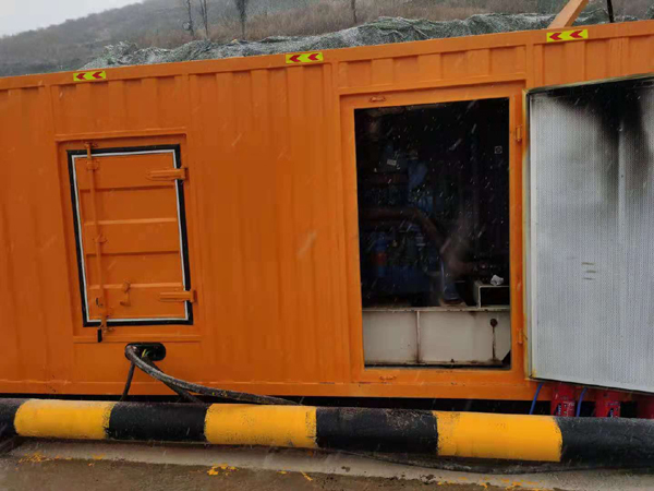 义安发电车出租-应急柴油发电机组选什么样的比较好？